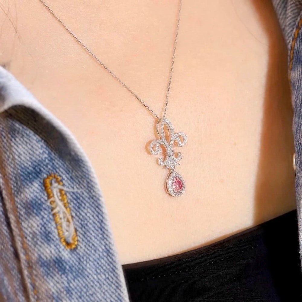 18K天然粉鑽-鳶尾花造型項鍊