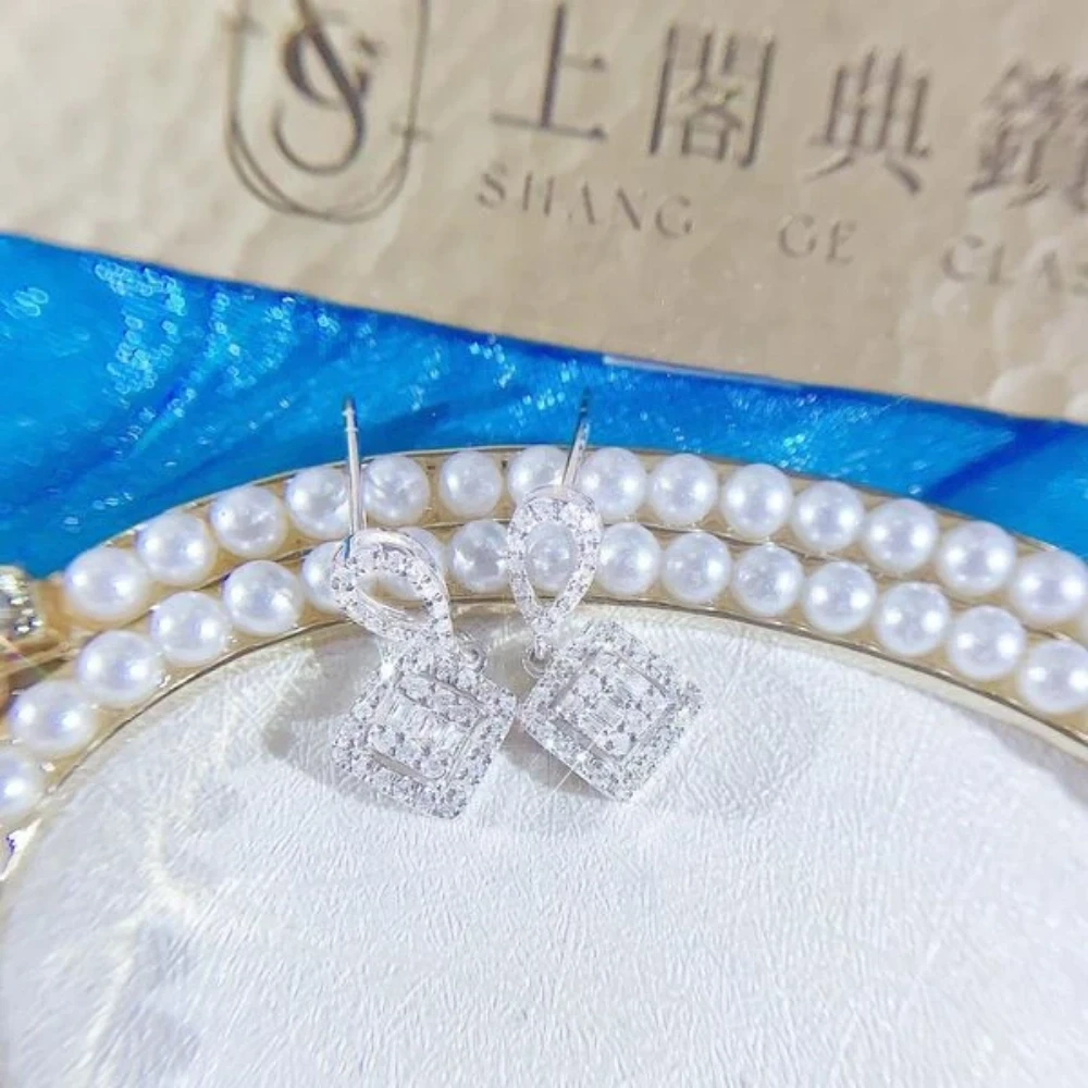 18K天然鑽石-冰糖方款耳環