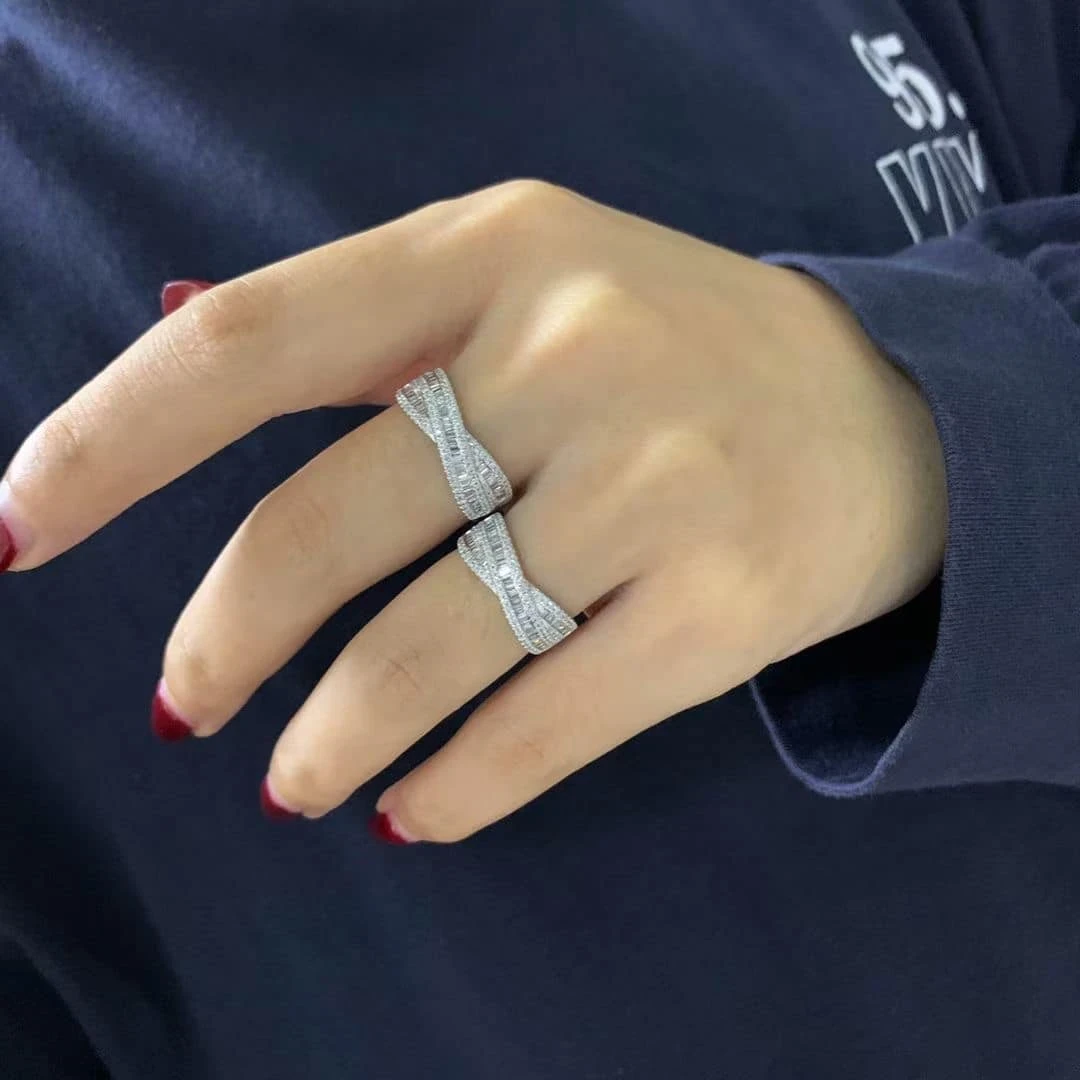 18K天然鑽石-交疊戒指