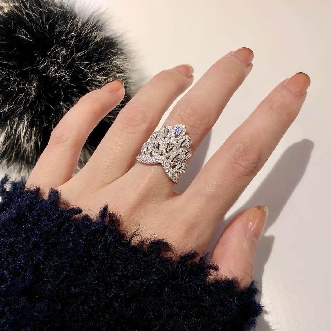 18K天然鑽石-孔雀戒指