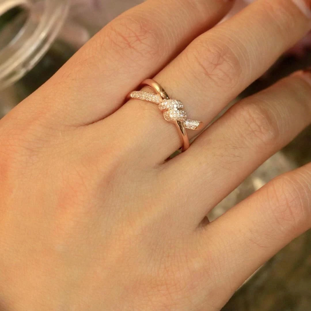 18K天然鑽石-打結戒指