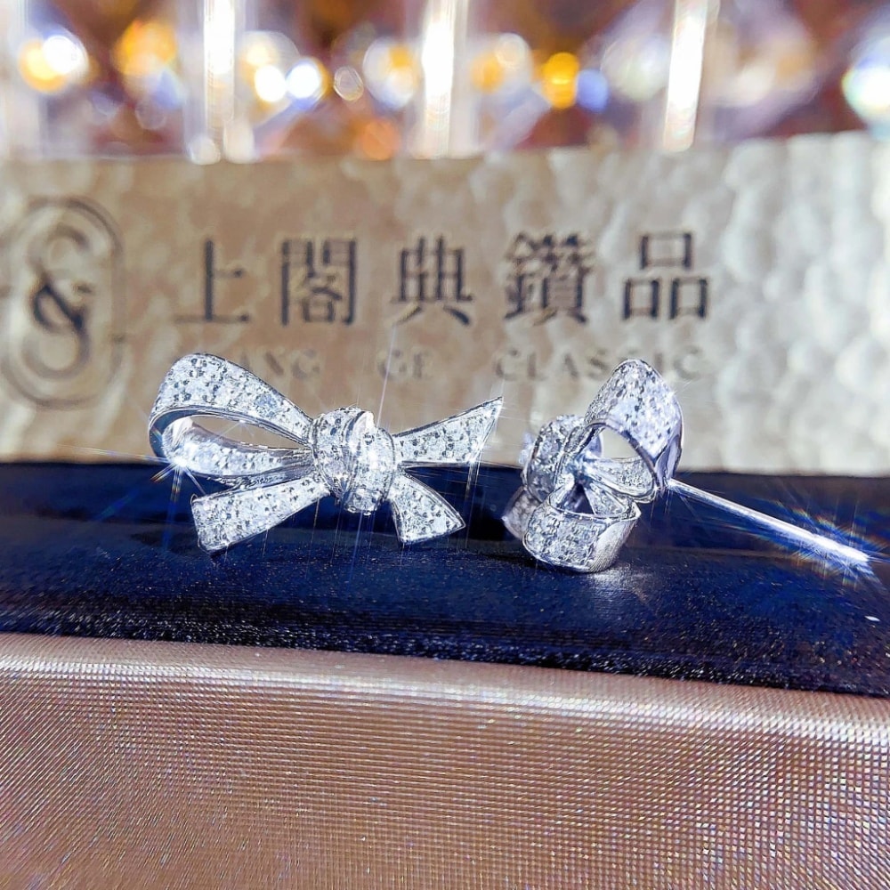 18K天然鑽石-蝴蝶結耳環