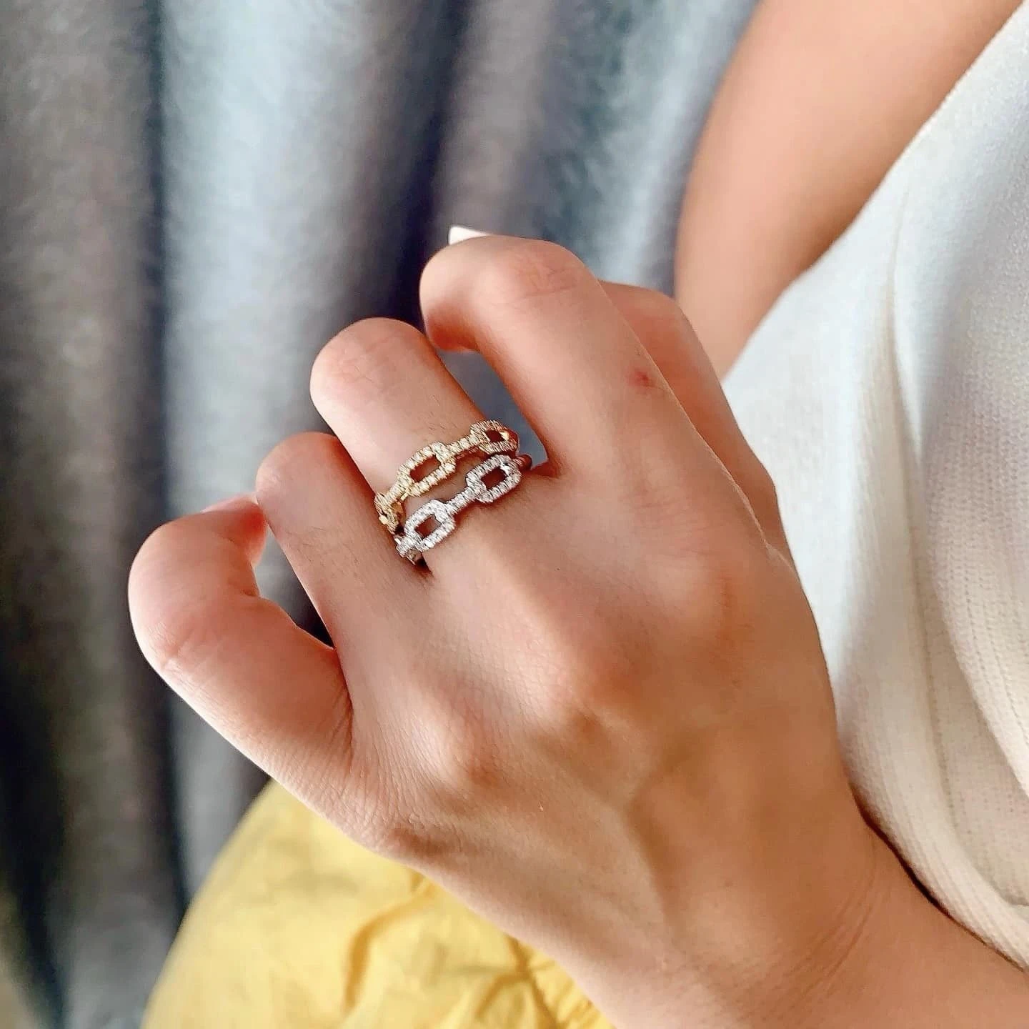 18K天然鑽石環環相扣戒指