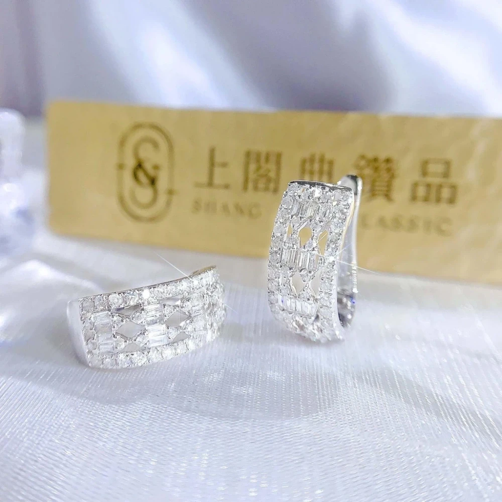 18K天然鑽石-多鑽款耳環