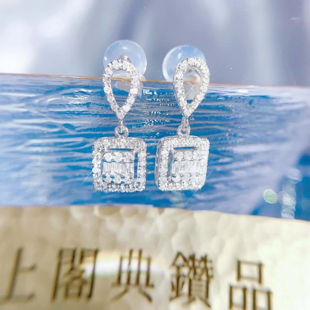 18K天然鑽石-冰糖方款耳環 - 第3張圖 18K天然鑽石-冰糖方款耳環