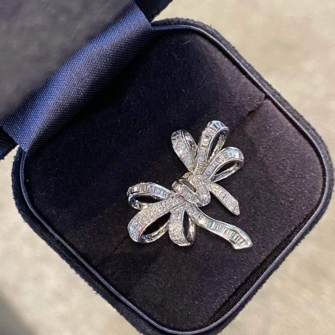 18K天然鑽石-絲帶蝴蝶結項鍊