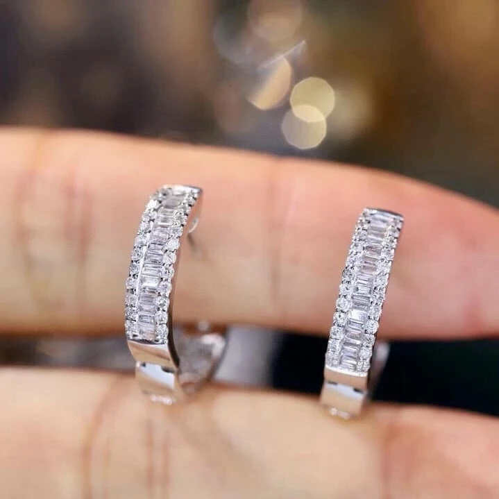 18K天然鑽石-簡約造型耳環