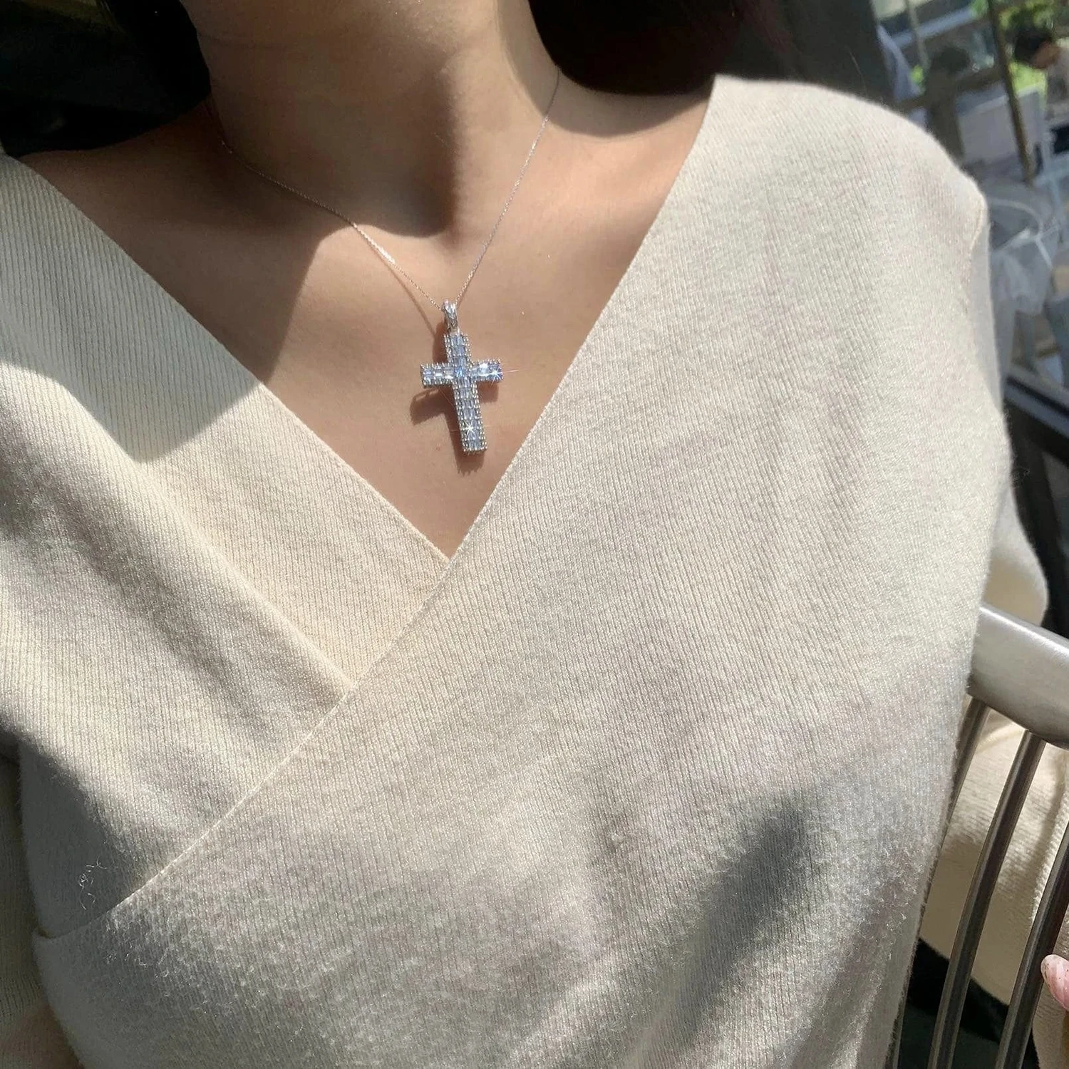 18K天然鑽石-十字架墜飾