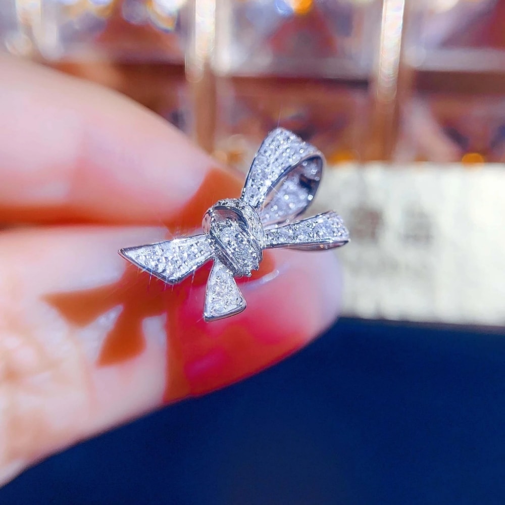 18K天然鑽石-蝴蝶結耳環