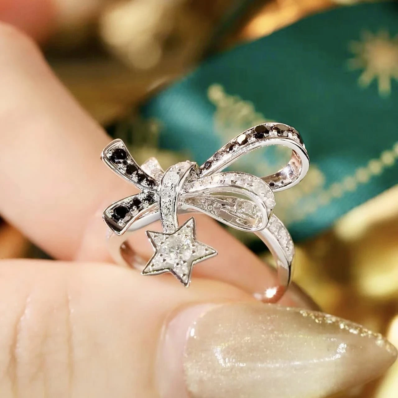 18K天然鑽石-蝴蝶結流星款戒指 - 第3張圖 18K天然鑽石-蝴蝶結流星款戒指