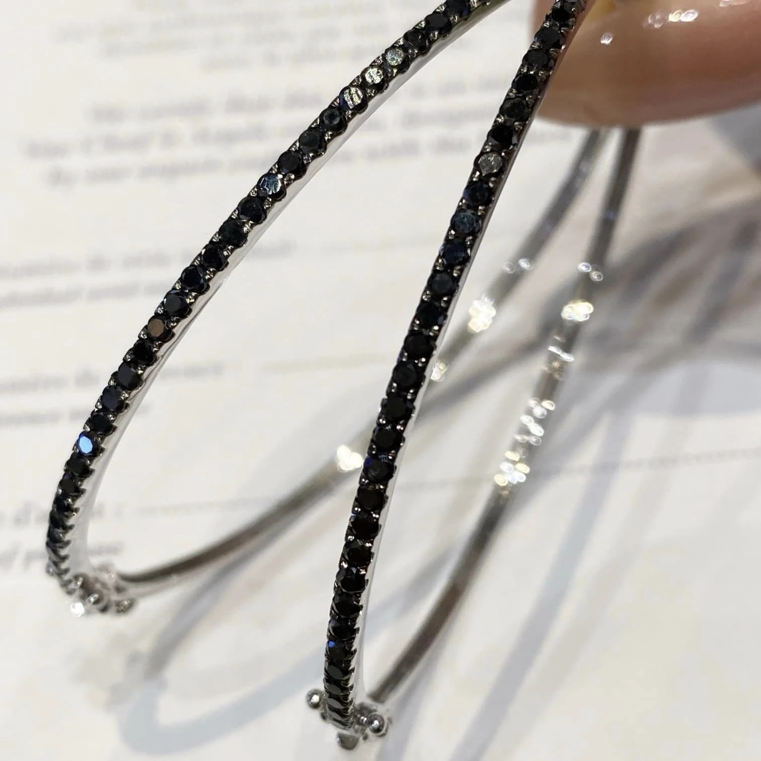 18K天然黑鑽石-個性手環