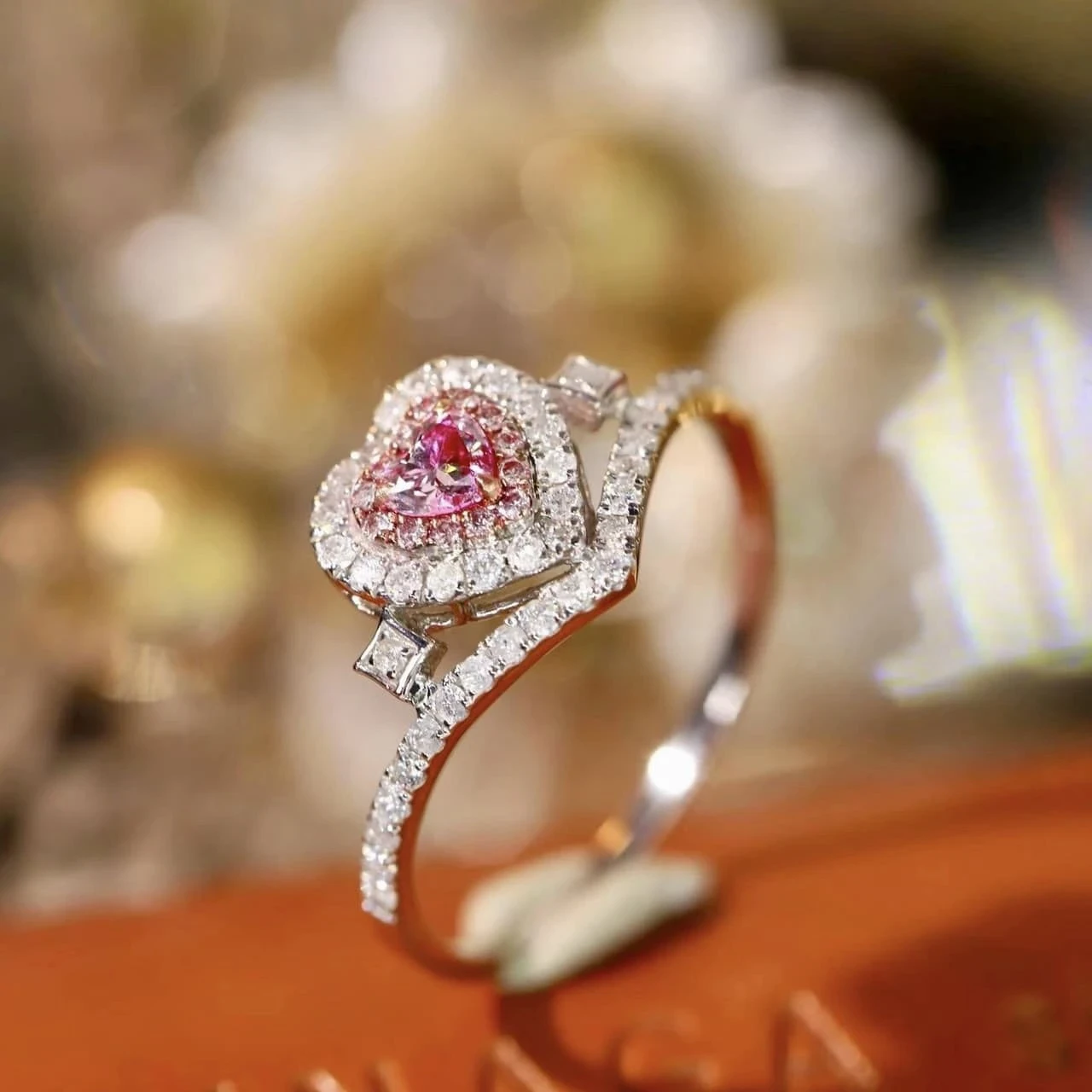 18K天然鑽石-愛心戒指