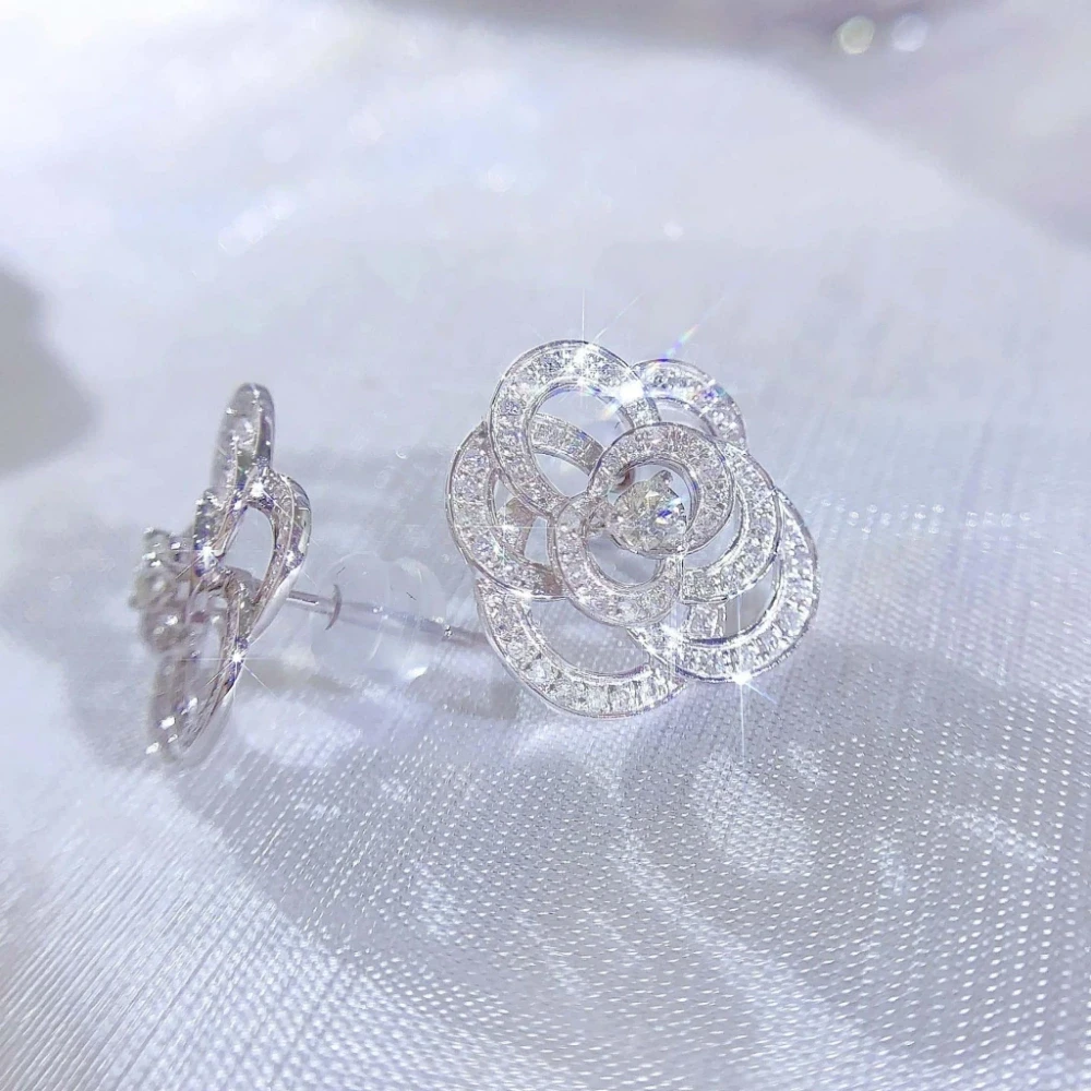 18K天然鑽石-山茶花氣質款耳環