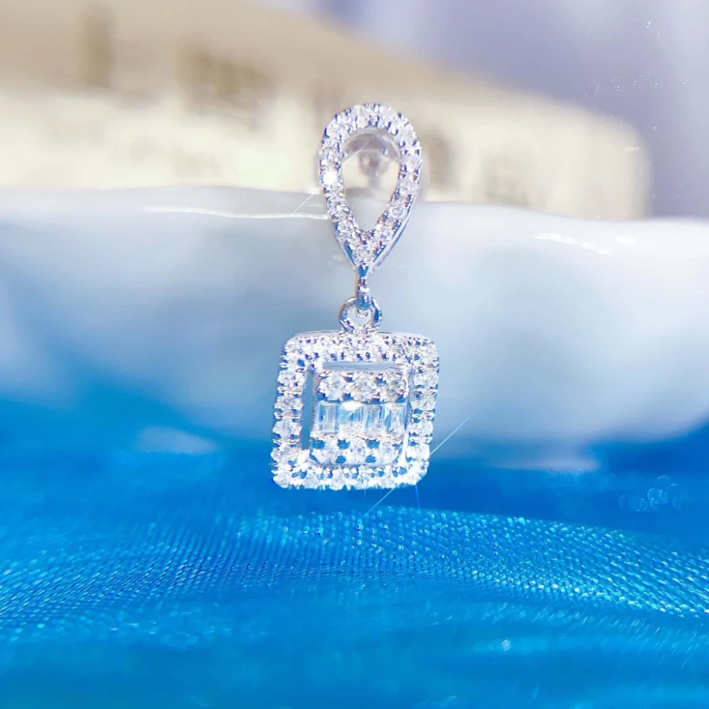 18K天然鑽石-冰糖方款耳環 - 第4張圖 18K天然鑽石-冰糖方款耳環