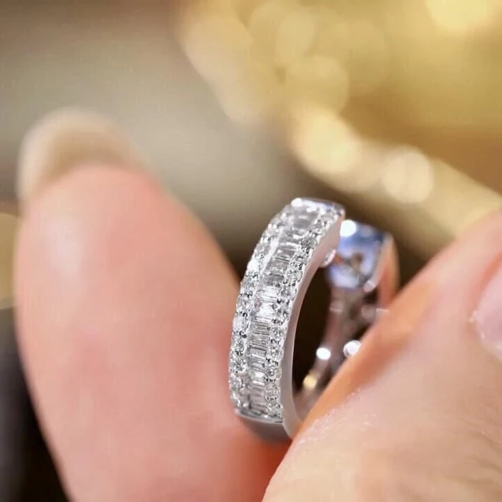 18K天然鑽石-簡約造型耳環