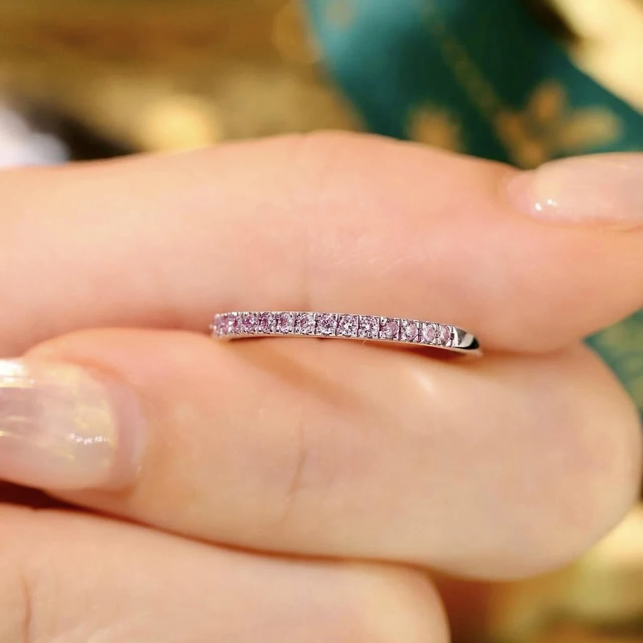 18K天然粉鑽線型戒指