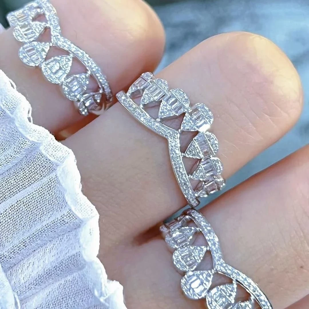 18K天然鑽石-皇冠戒指