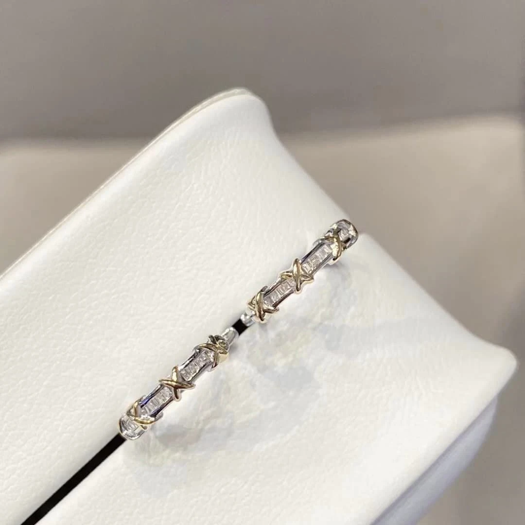 18K天然鑽石-雙色交叉羅馬耳環 - 第5張圖 18K天然鑽石-雙色交叉羅馬耳環