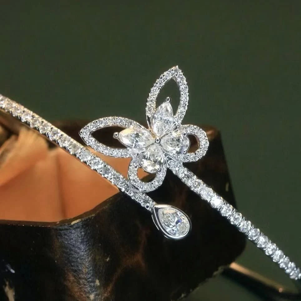 18K天然鑽石-蝴蝶氣質手環 - 第5張圖 18K天然鑽石-蝴蝶氣質手環