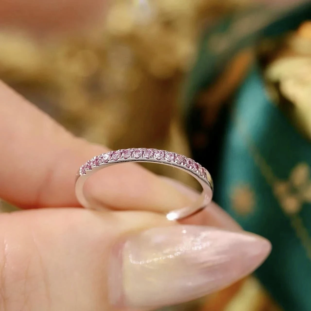 18K天然粉鑽線型戒指