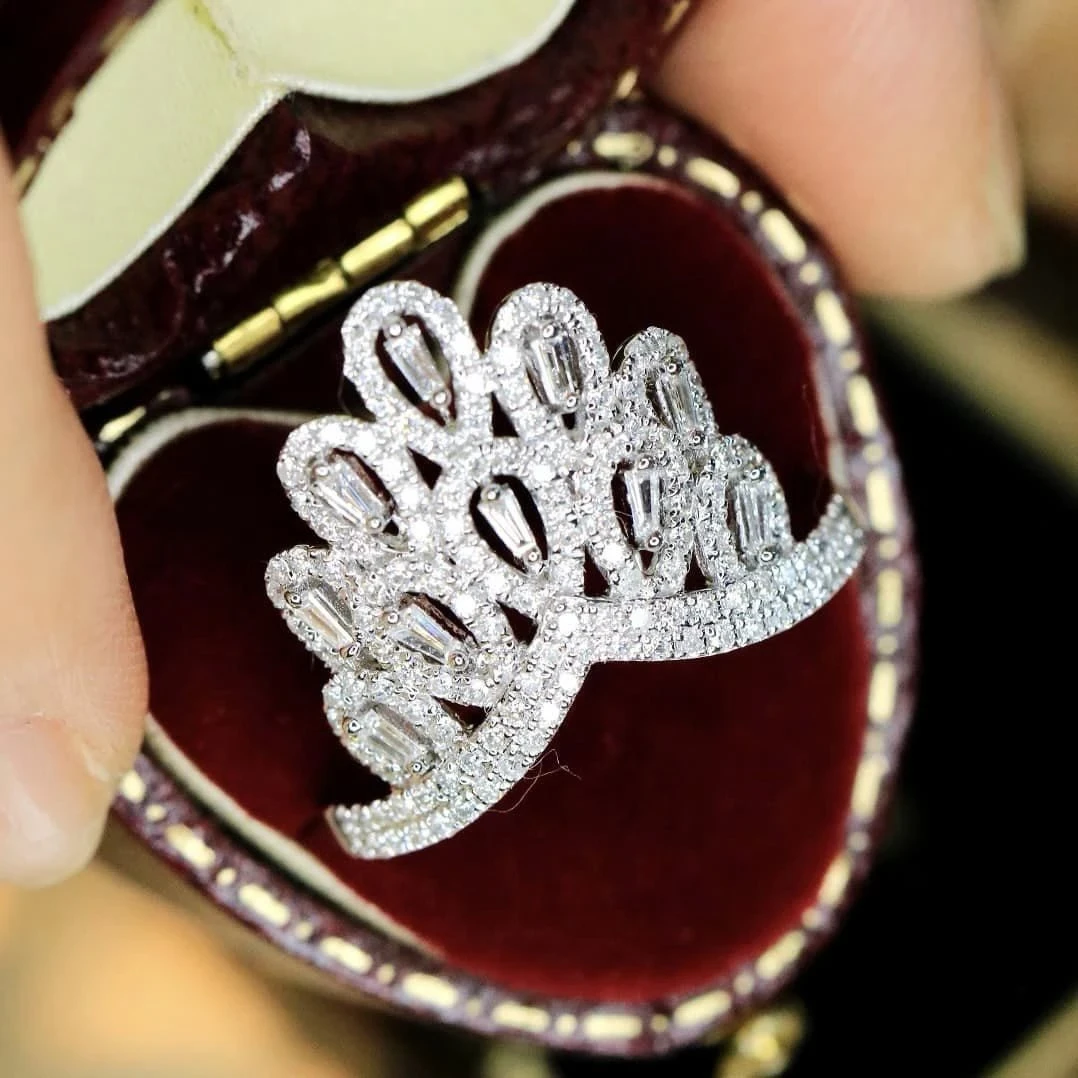 18K天然鑽石-孔雀戒指