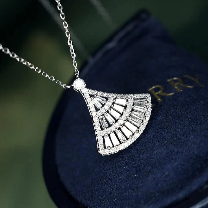 18K天然鑽石-小裙子項鍊