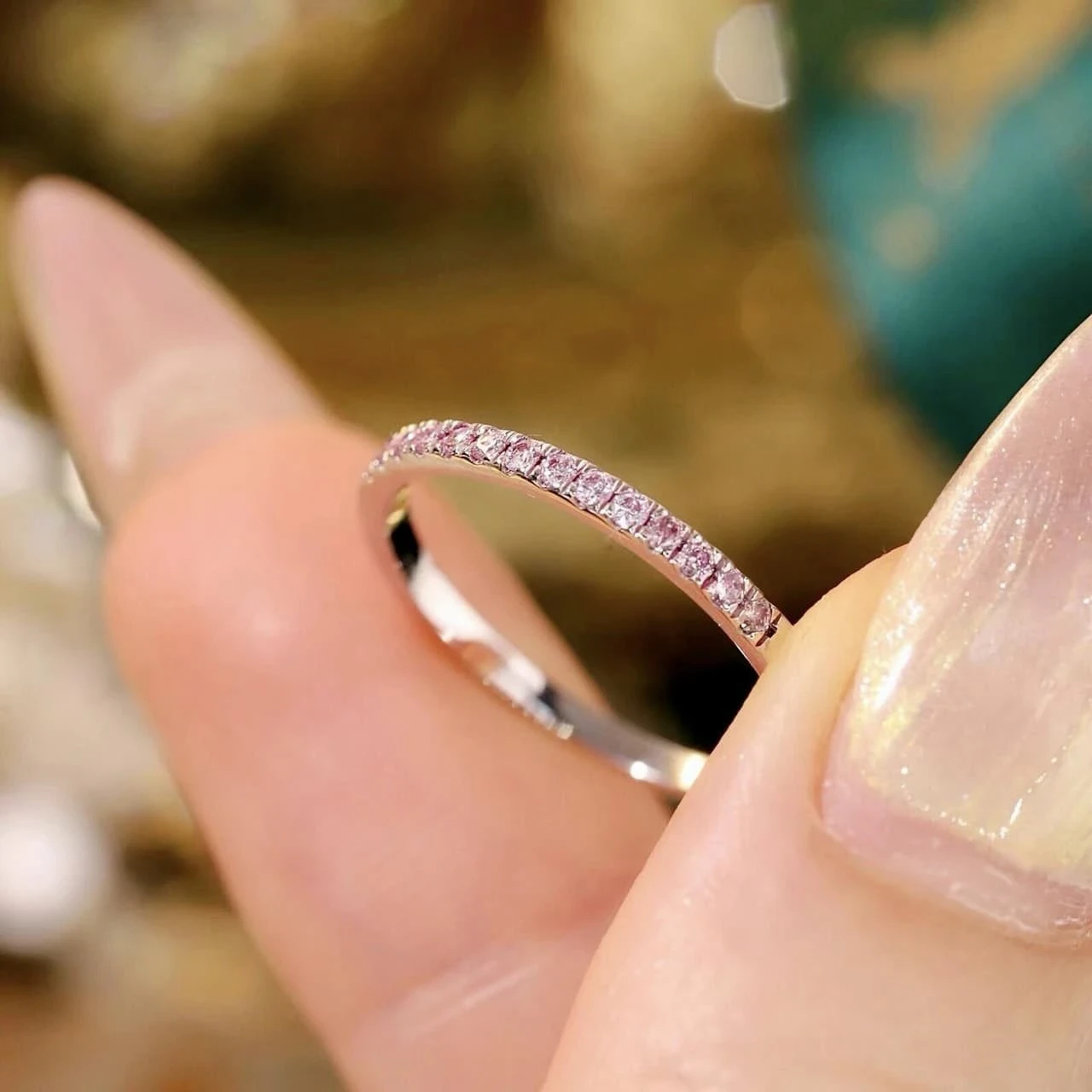 18K天然粉鑽線型戒指