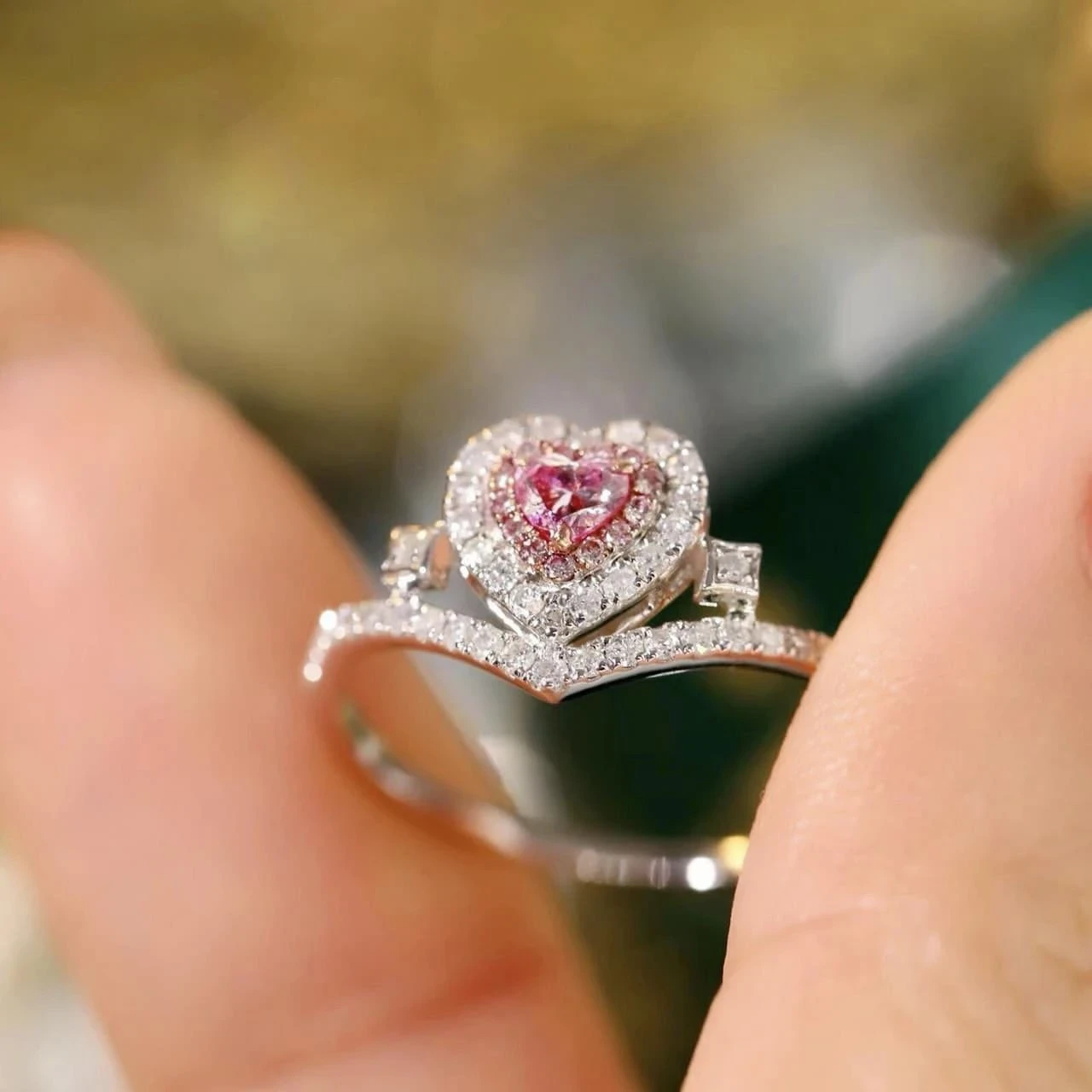 18K天然鑽石-愛心戒指