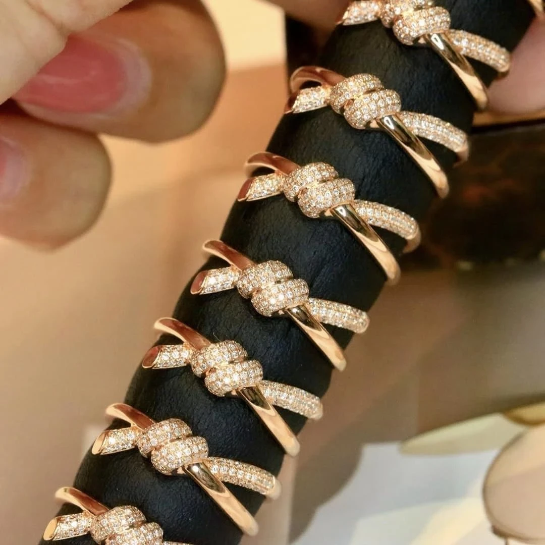 18K天然鑽石-打結戒指