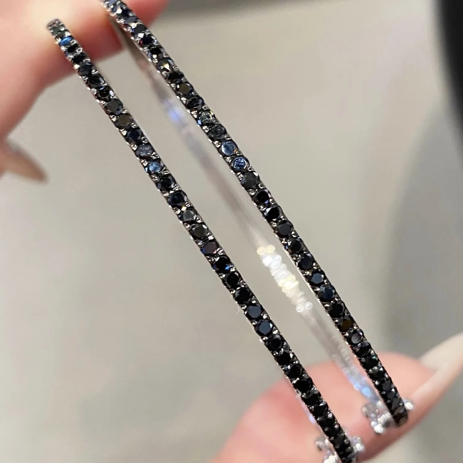 18K天然黑鑽石-個性手環