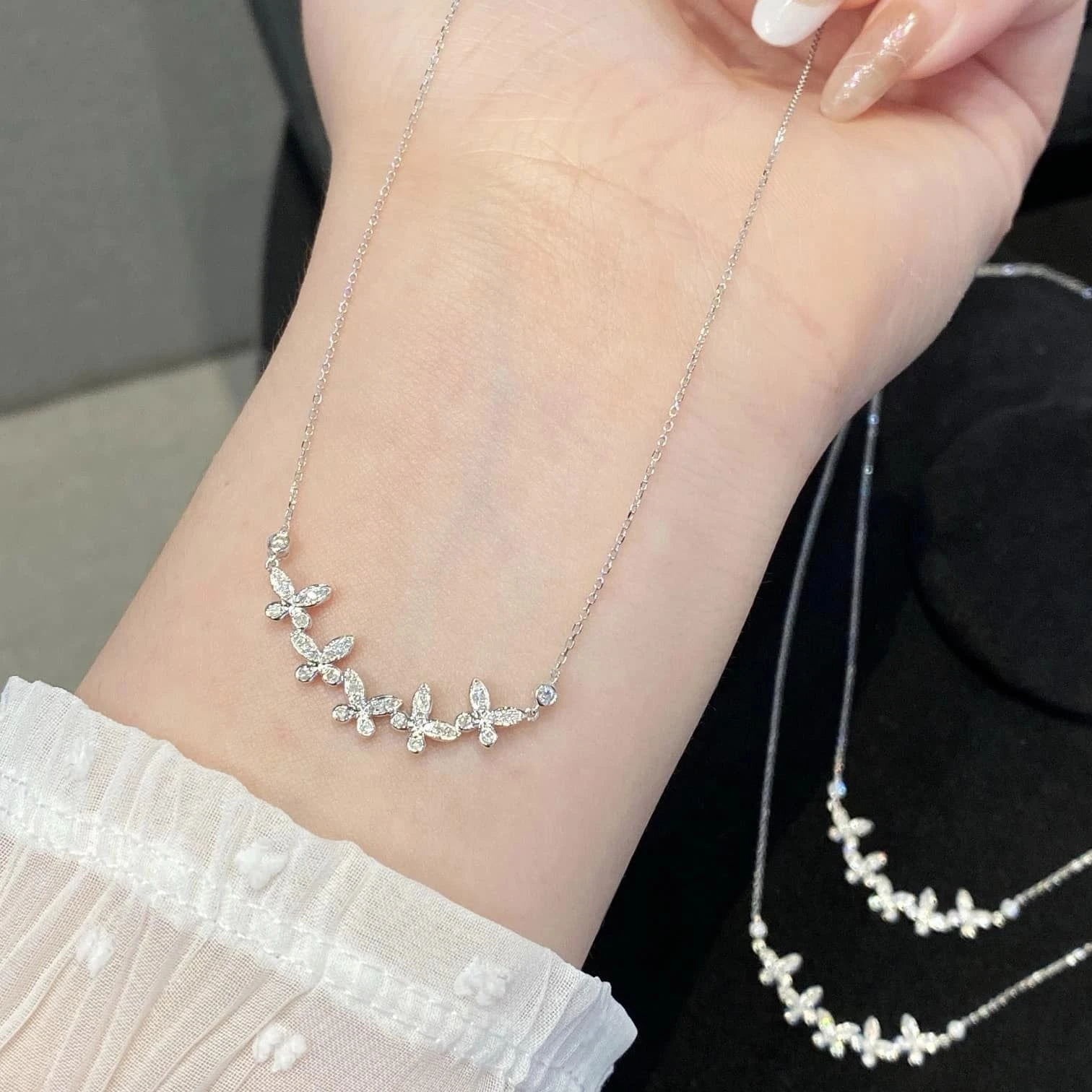 18K天然鑽石-微笑蝴蝶項鍊