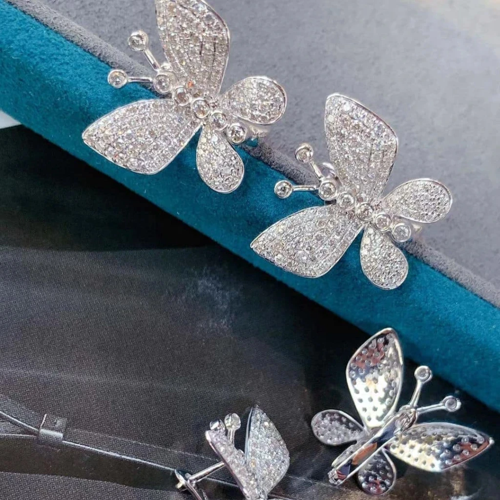 18K天然鑽石-蝴蝶耳環