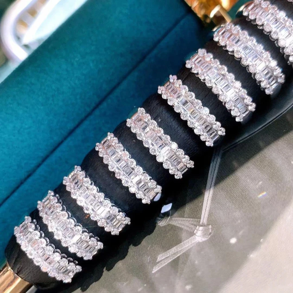 18K天然鑽石-蕾絲戒指