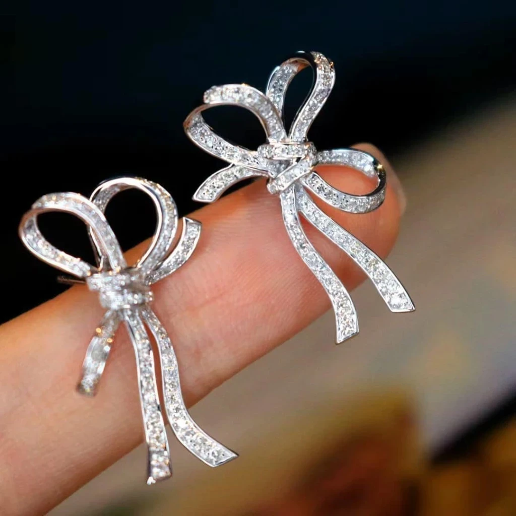 18k天然鑽石-蝴蝶結耳環