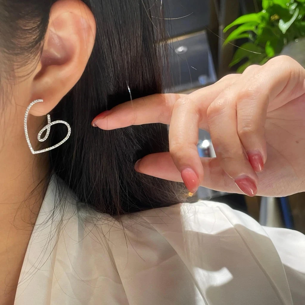 18K天然鑽石-心型耳環