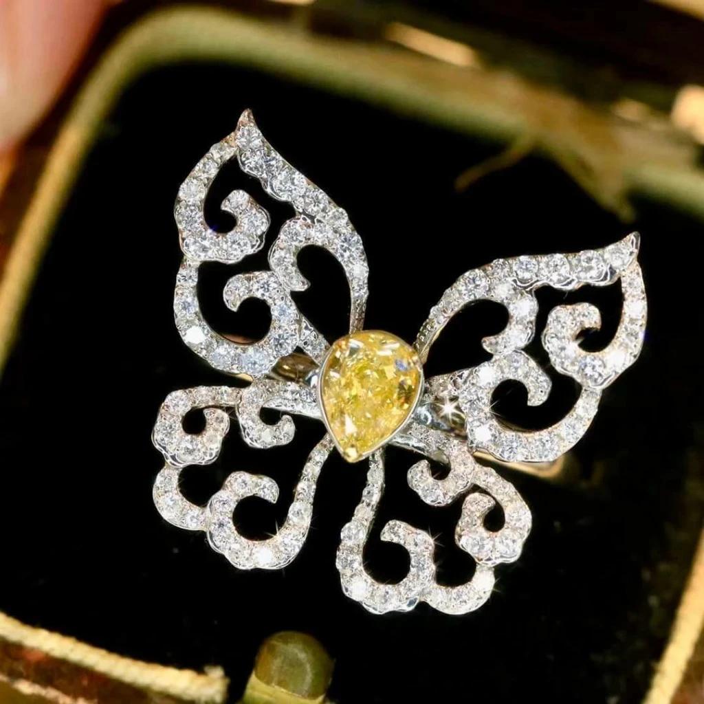 18k天然黃鑽-蝴蝶戒指