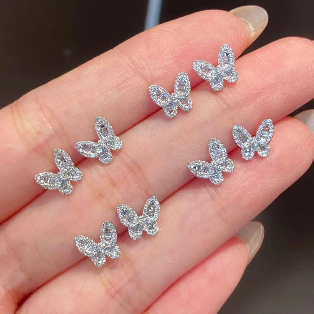 18K天然鑽石-小蝴蝶耳環