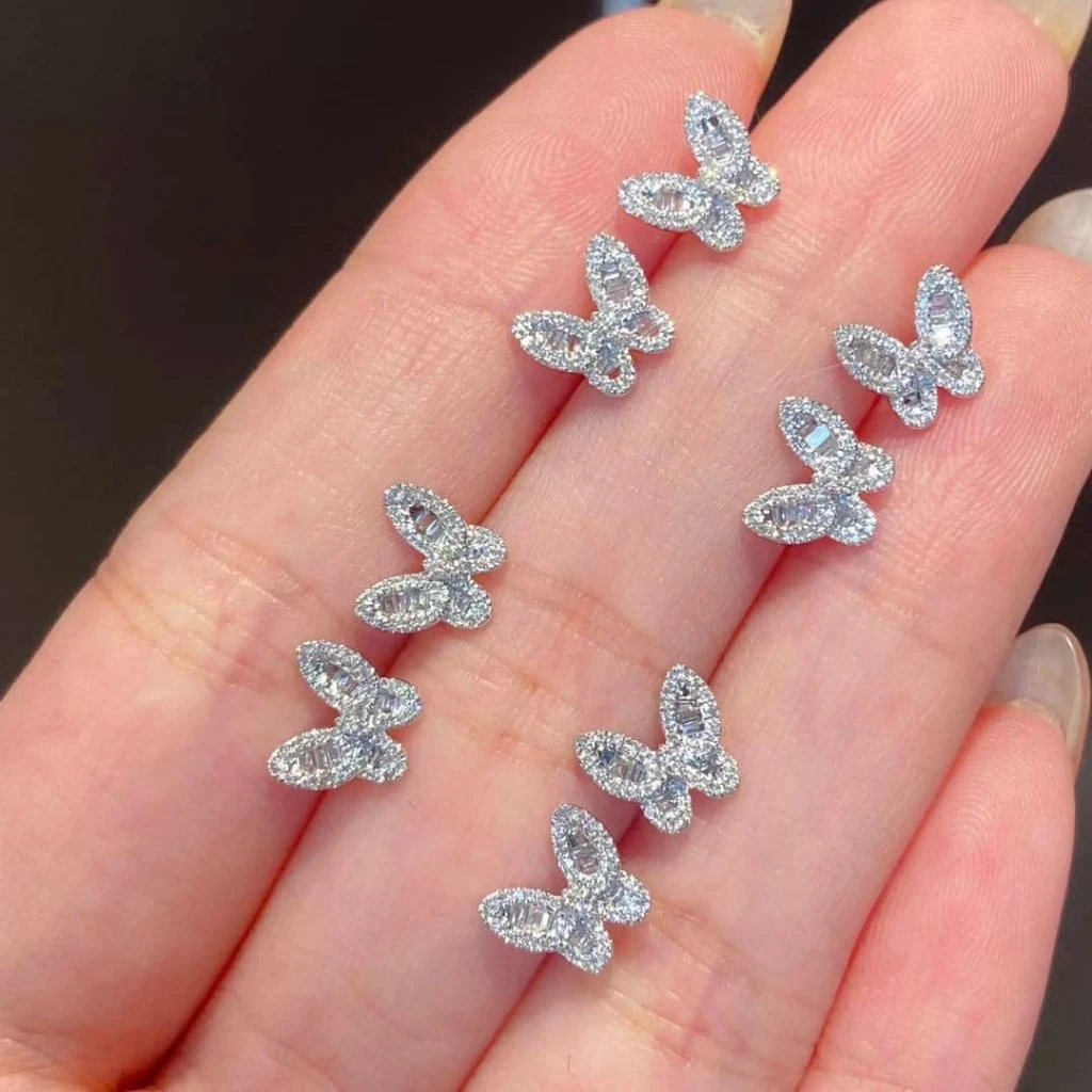 18K天然鑽石-小蝴蝶耳環