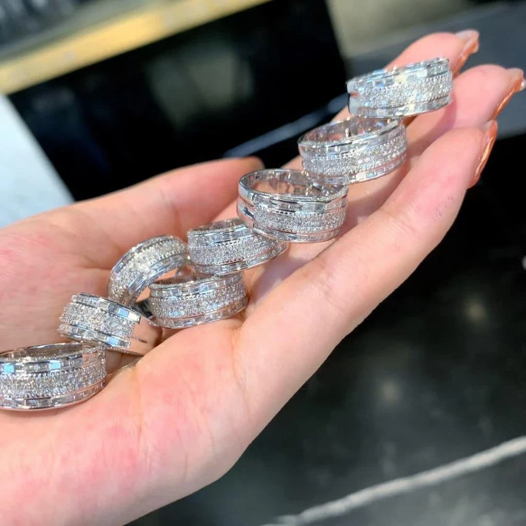 18K天然鑽石-大器款排戒