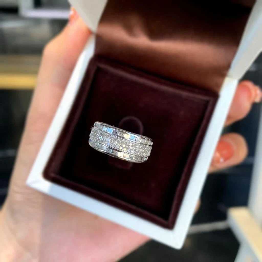 18K天然鑽石-大器款排戒