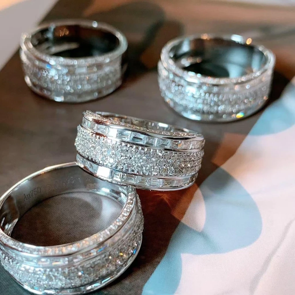 18K天然鑽石-大器款排戒