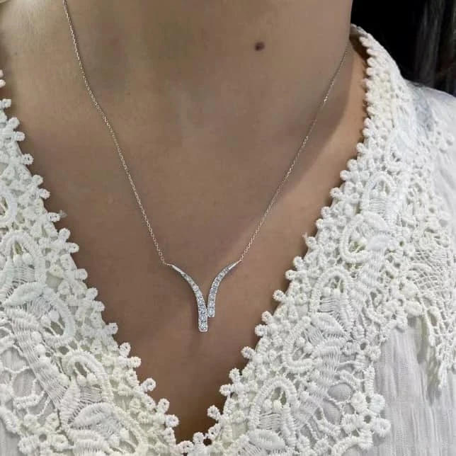 18K天然鑽石-Y造型項鍊 - 第1張圖 18K天然鑽石-Y造型項鍊