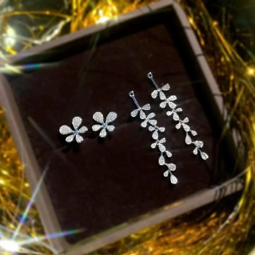 18K天然鑽石-花瓣兩用耳環