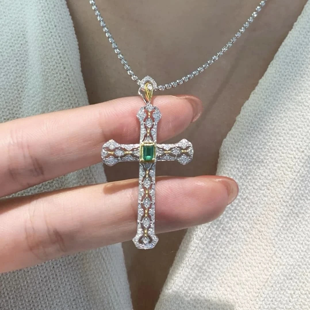 18K天然鑽石-祖母綠十字架墜飾 - 第2張圖 18K天然鑽石-祖母綠十字架墜飾