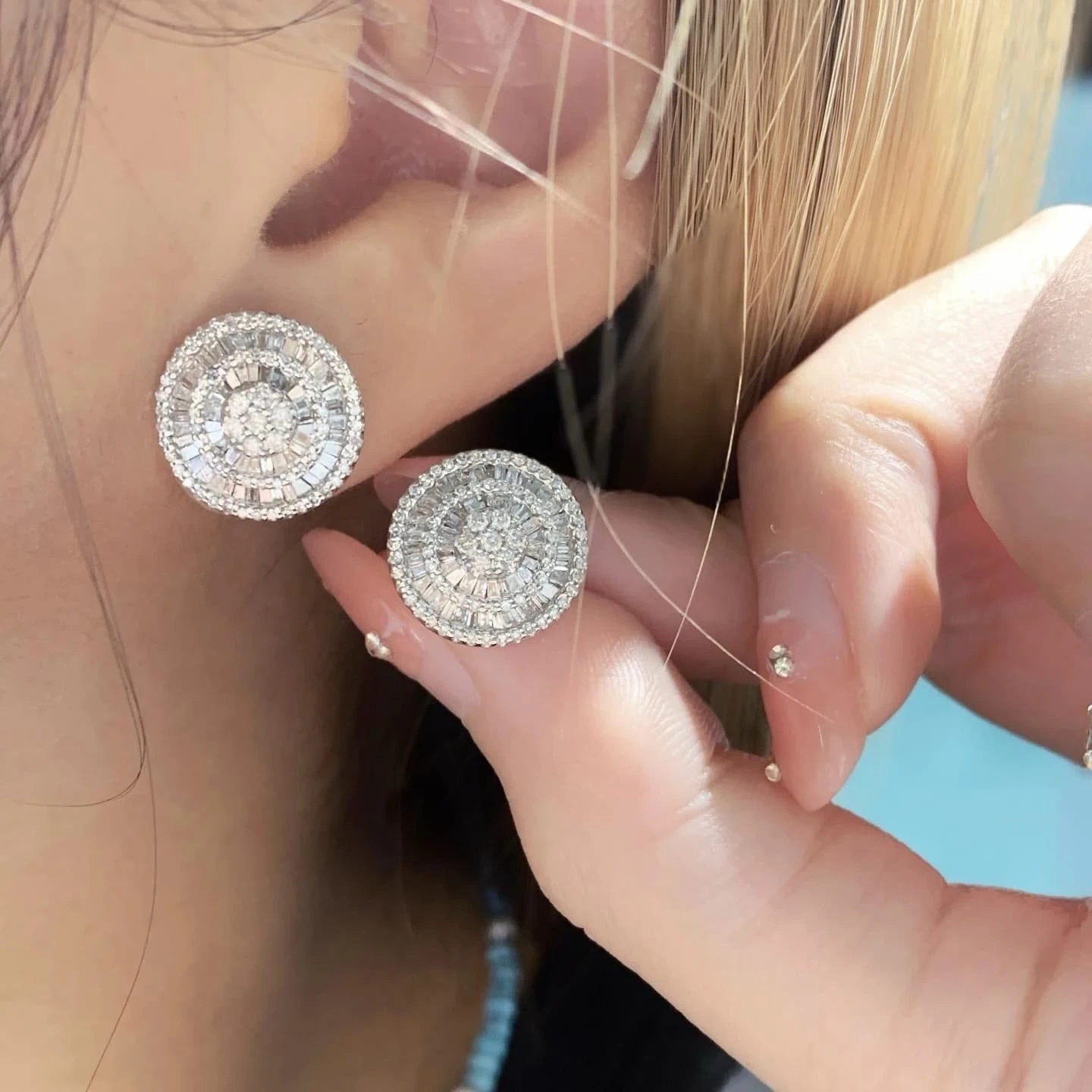 18K天然鑽石-圓形耳環