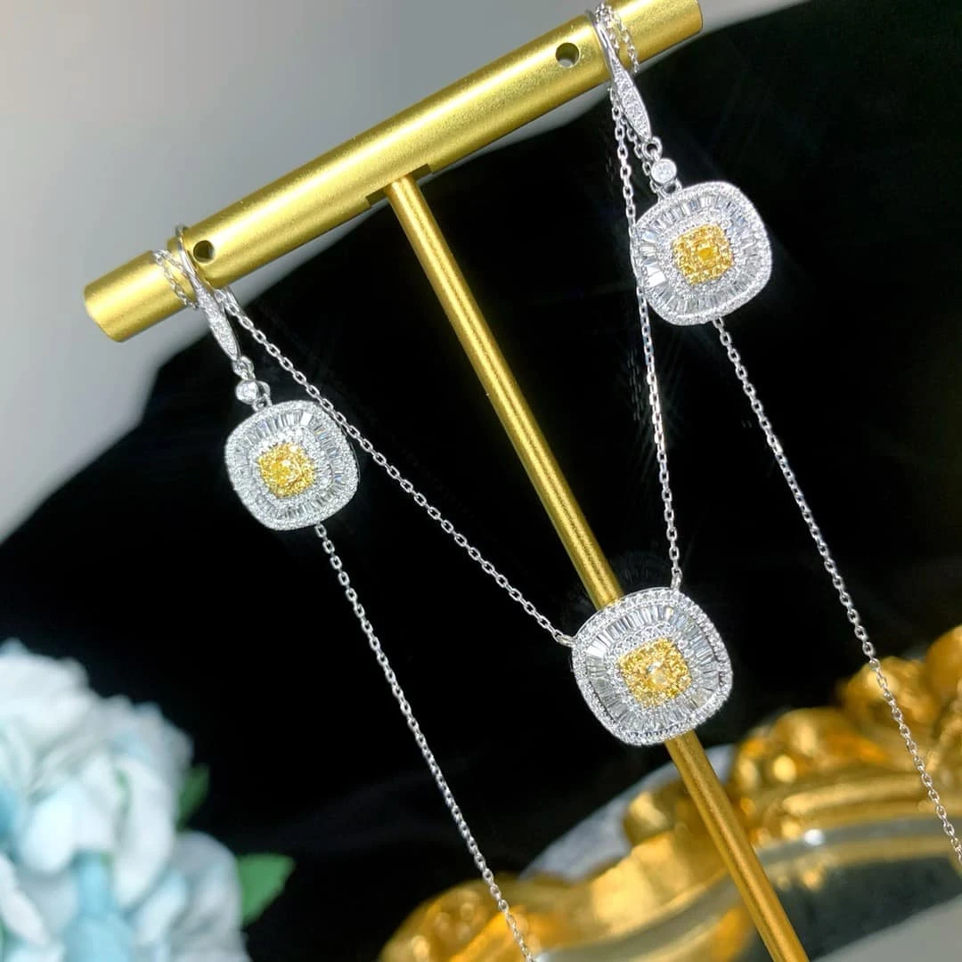 1322_662f4e0e4fa0b.jpg 18K天然鑽石-套組