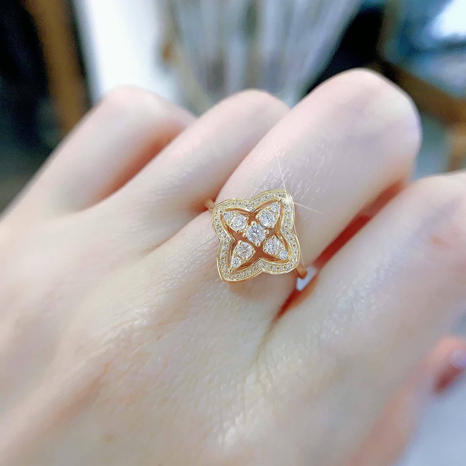 18K天然鑽石-四葉草造型戒指