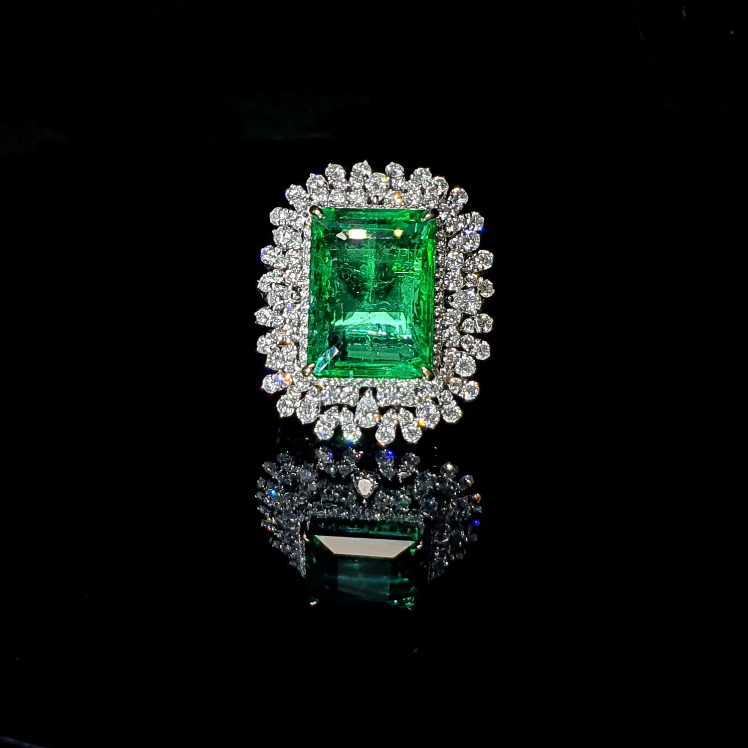 祖母綠如何挑選？是否只有哥倫比亞值得入手？ 綠色帝王的挑選指南