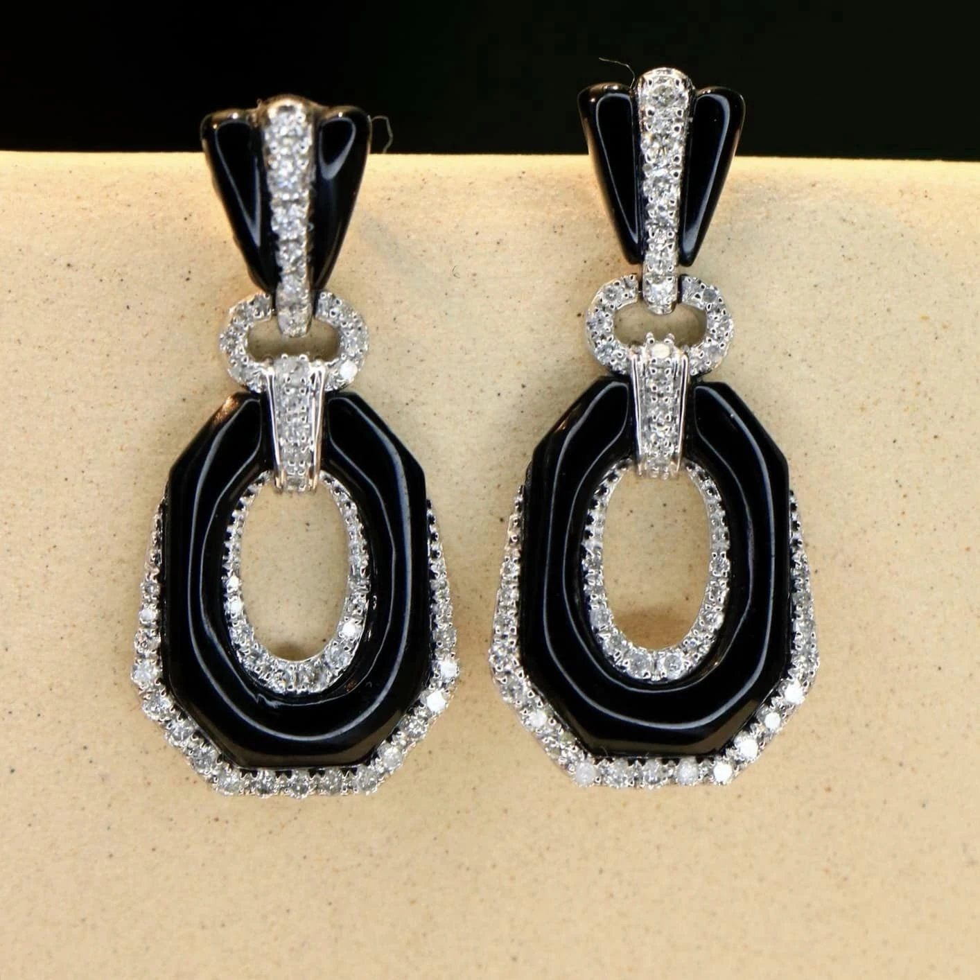 18K天然鑽石-黑瑪瑙耳環 - 第3張圖 18K天然鑽石-黑瑪瑙耳環