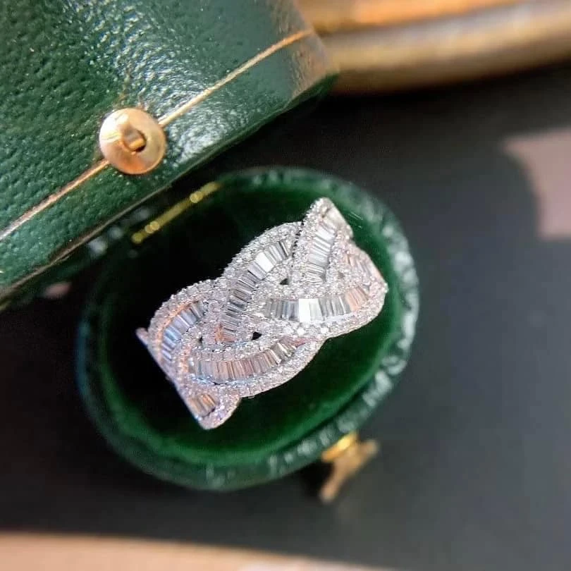 18K天然鑽石-個性麻花戒指 - 第4張圖 18K天然鑽石-個性麻花戒指